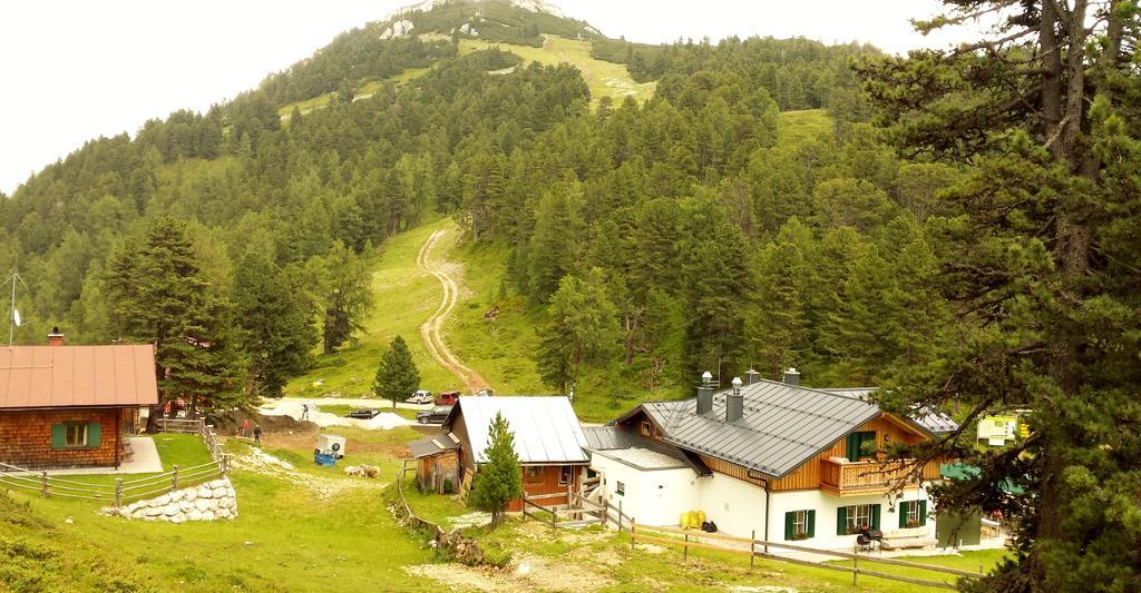 Отель Stoderhutte Грёбминг Экстерьер фото