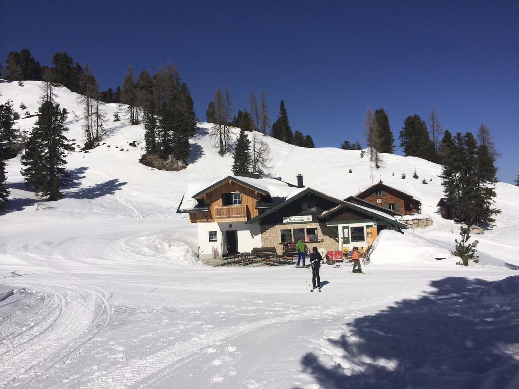 Отель Stoderhutte Грёбминг Экстерьер фото